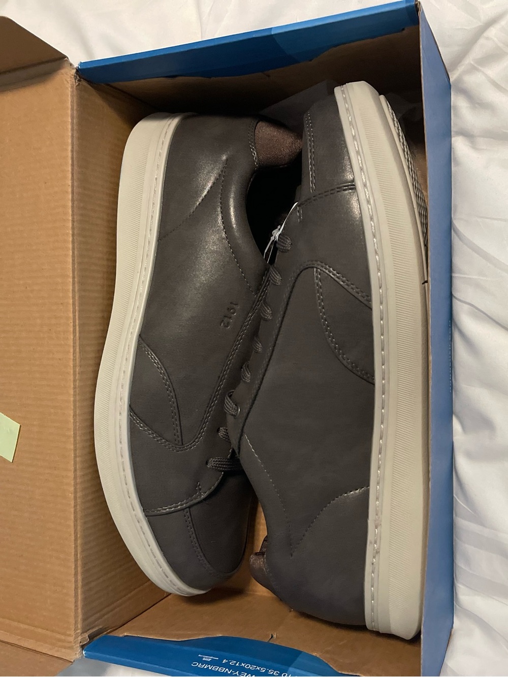 Mens casual dark gray Sneakers sz12W